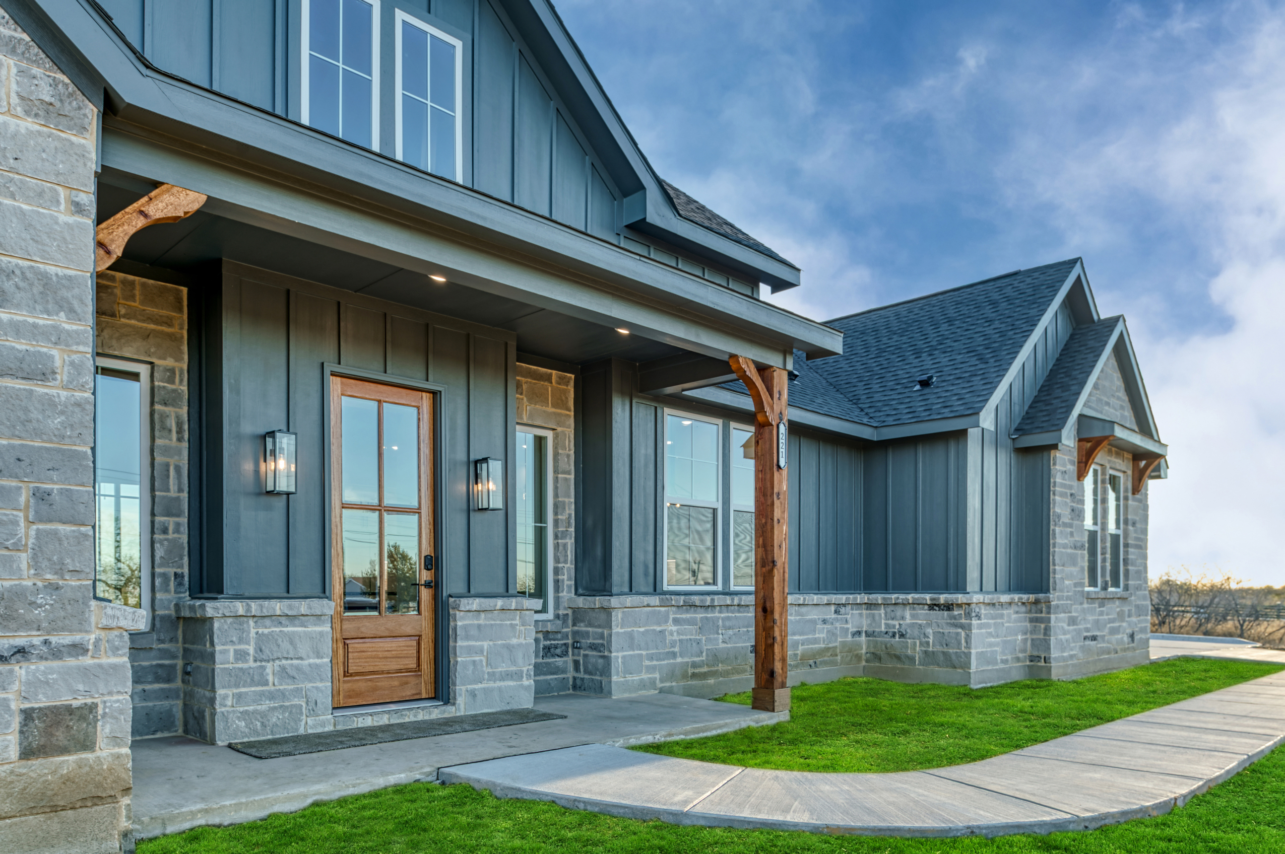 Custom homes built by Golden Crest Homes in North Texas